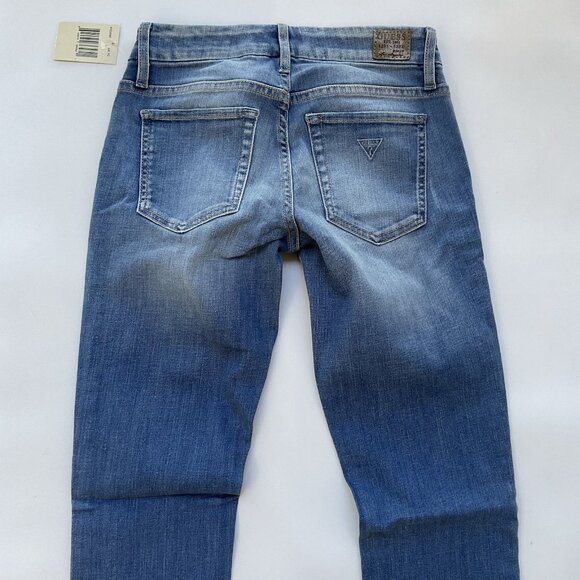 Guess Women’s Power Curvy Sophia Mid Rise Skinny Jeans Light Blue Size 24 - Picture 8 of 11